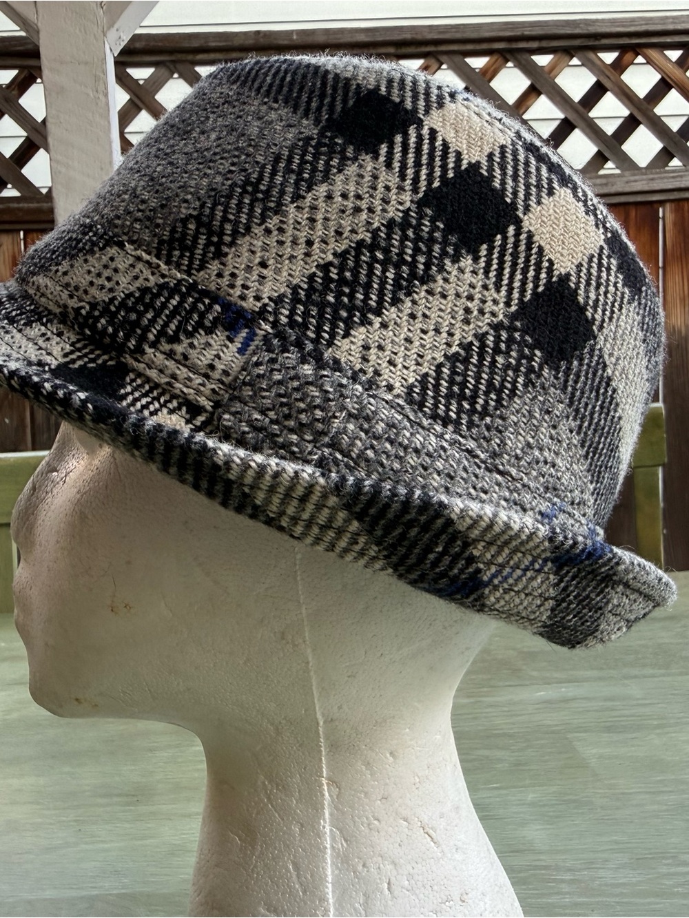 Women's Grey Plaid Wool Blend Cloche Bucket Hat Houndstooth One Size RN 98072 - Picture 4 of 5